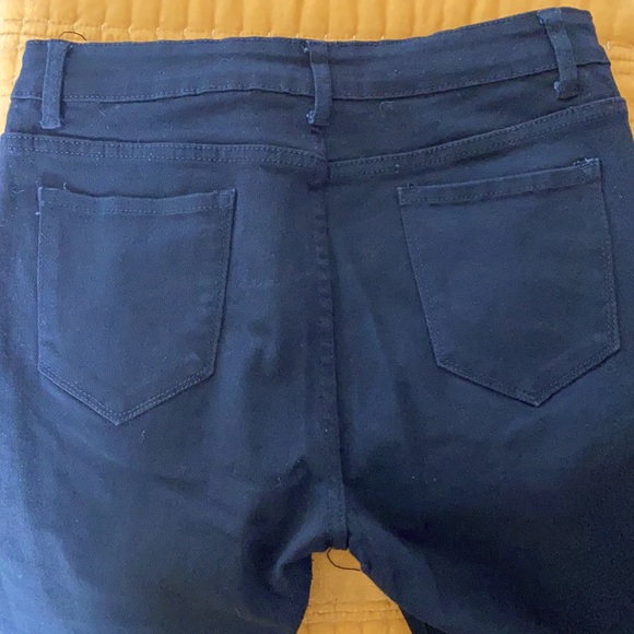 Frayed Jean Bermuda Shorts - Picture 3 of 3